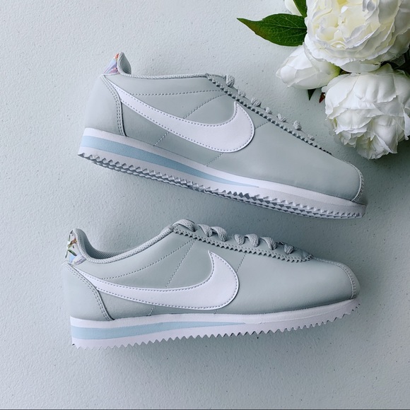 Nike Classic Cortez Floral Light Grey NEW - Picture 4 of 8